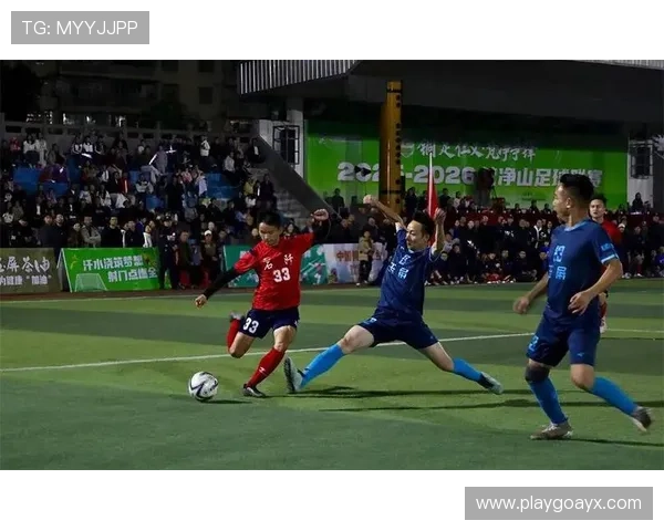 极端天气来袭:赛事进程与球员发挥受多重挑战 极端天气来袭:赛事进程与球员发挥受多重挑战